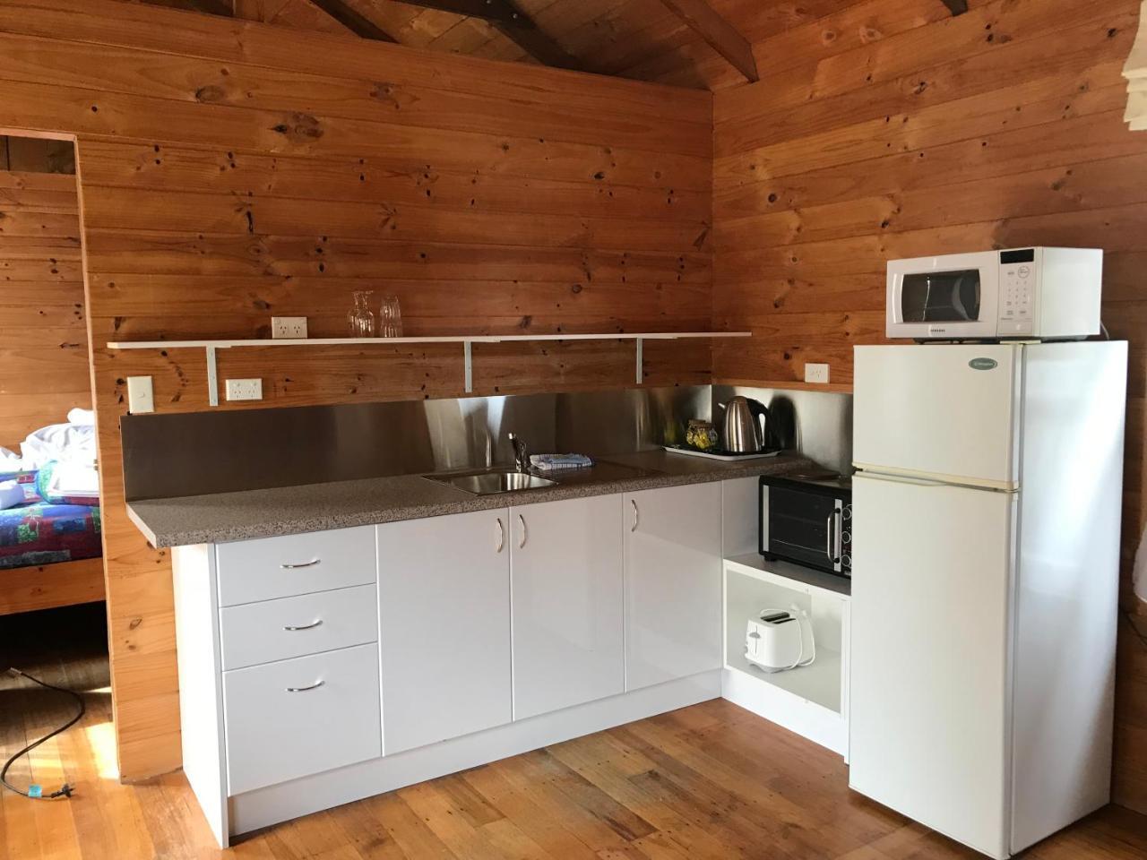 Somerset Beachside Cabin And Caravan Park Buitenkant foto