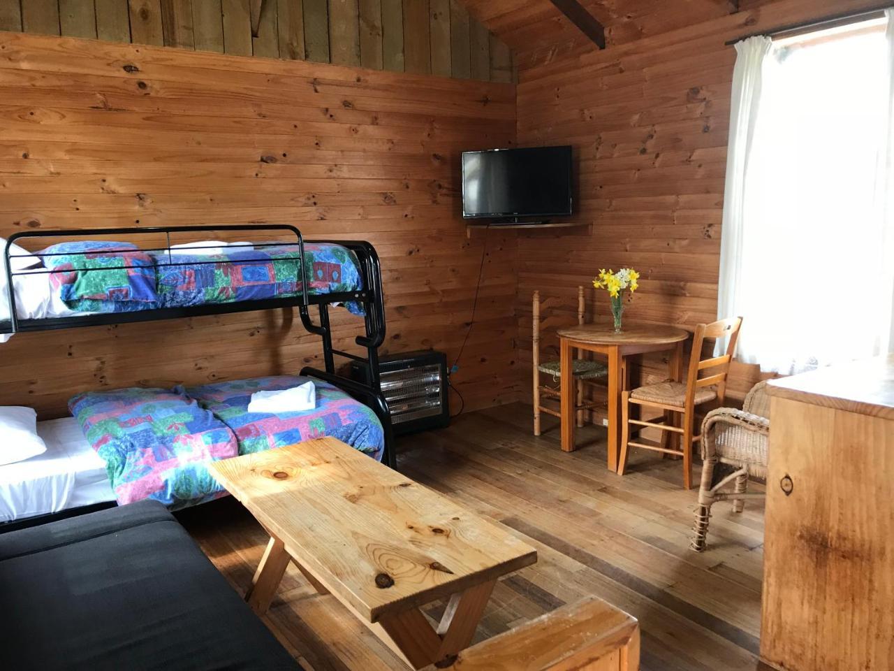 Somerset Beachside Cabin And Caravan Park Buitenkant foto